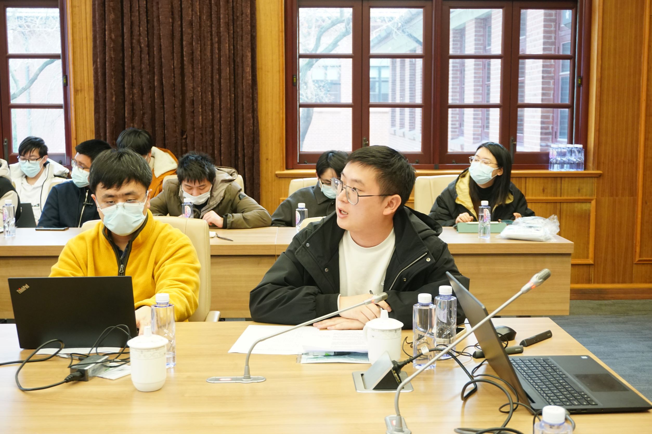 1640766809950074325.jpg 贺小龙 一.jpg